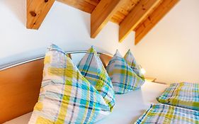 Beutenmuehle Straussenfarm Dach