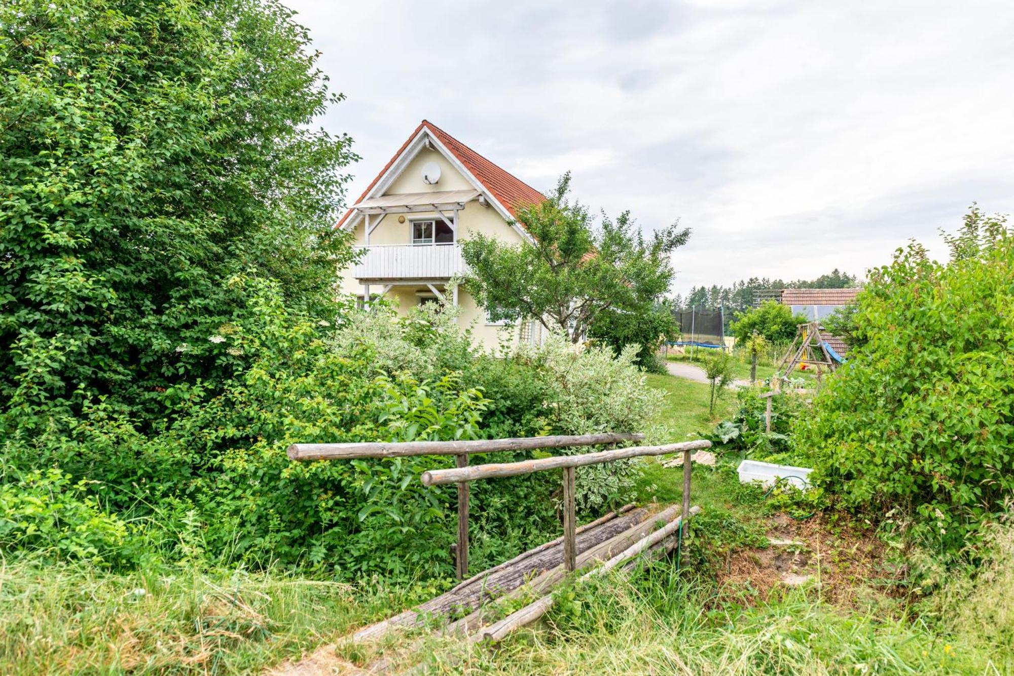 Beutenmuehle Straussenfarm Dach Owingen Exterior foto